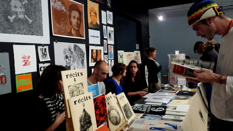 Photo d'un stand au Marché Noir